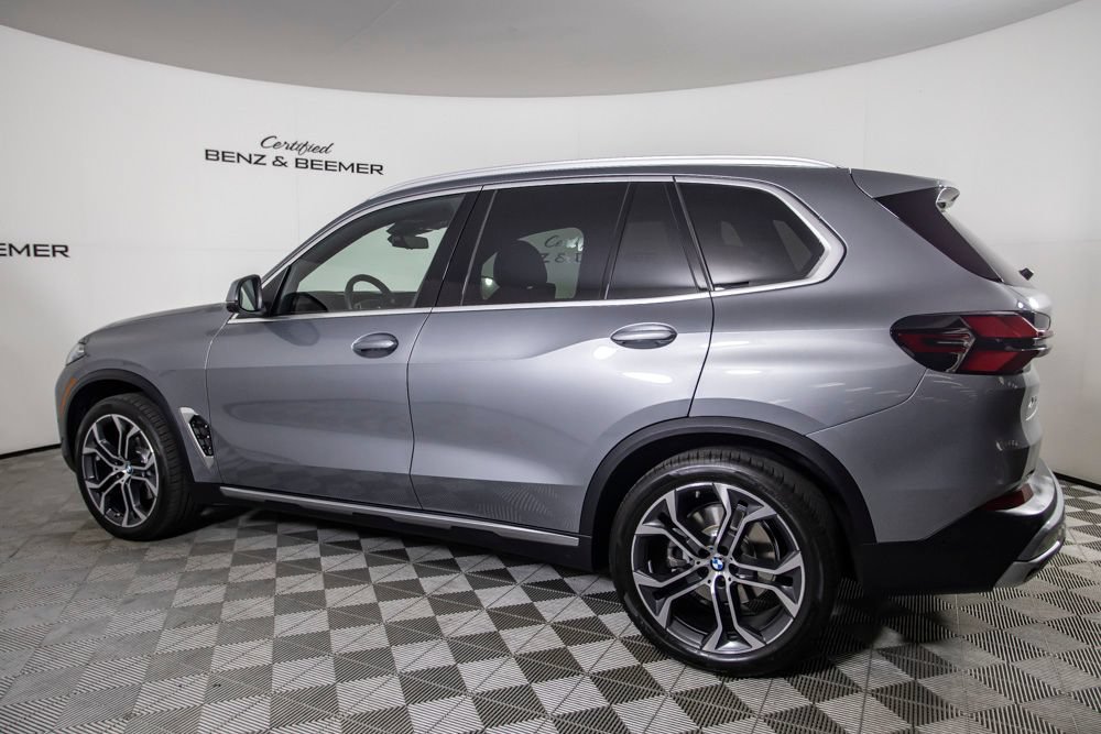 Used 2026 BMW X5 sDrive40i RWD image 11