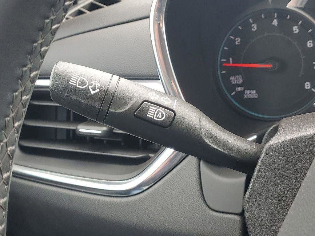 Used 2024 Chevrolet Equinox LT FWD image 10