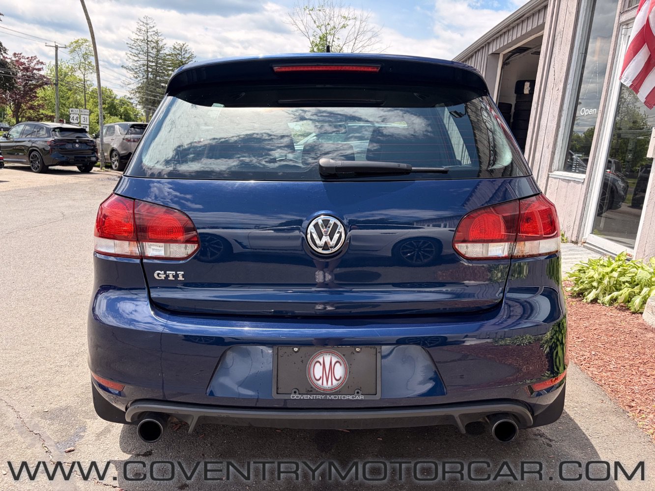 Used 2012 Volkswagen Golf 4-Door FWD image 6