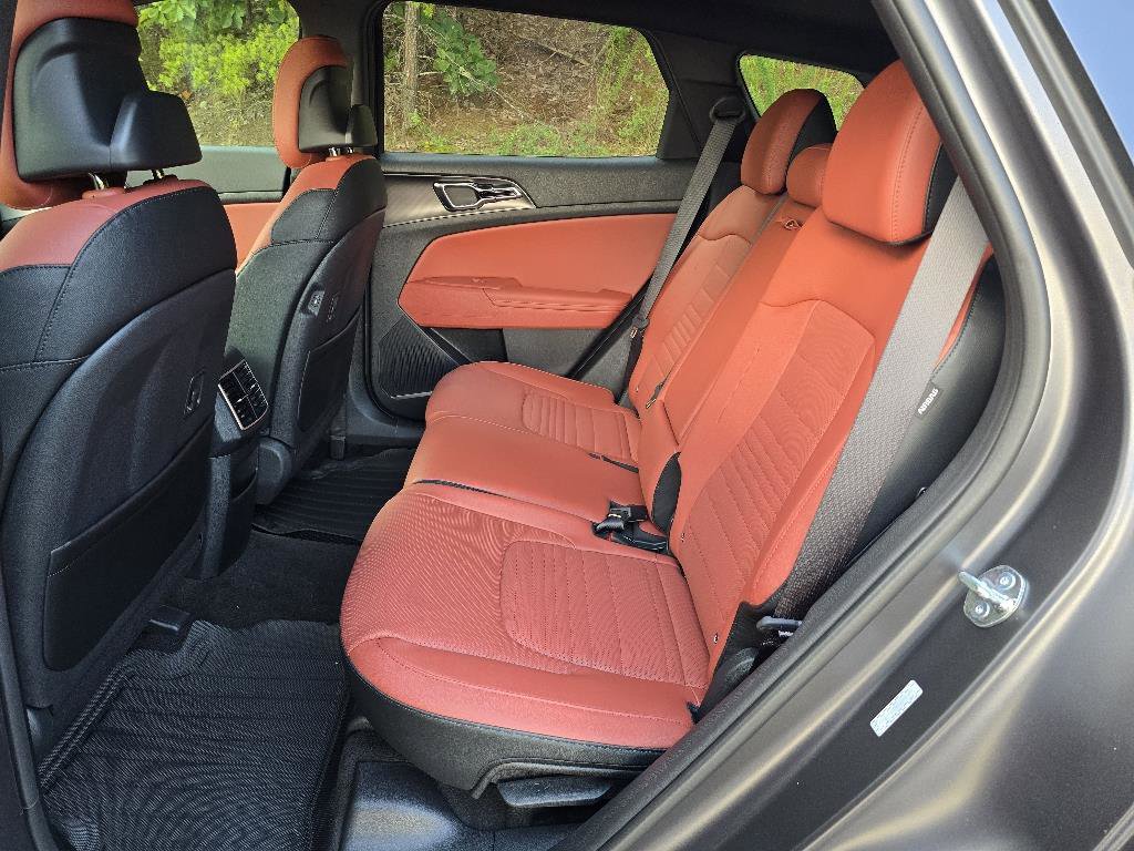 New 2026 Kia Sportage SX image 4