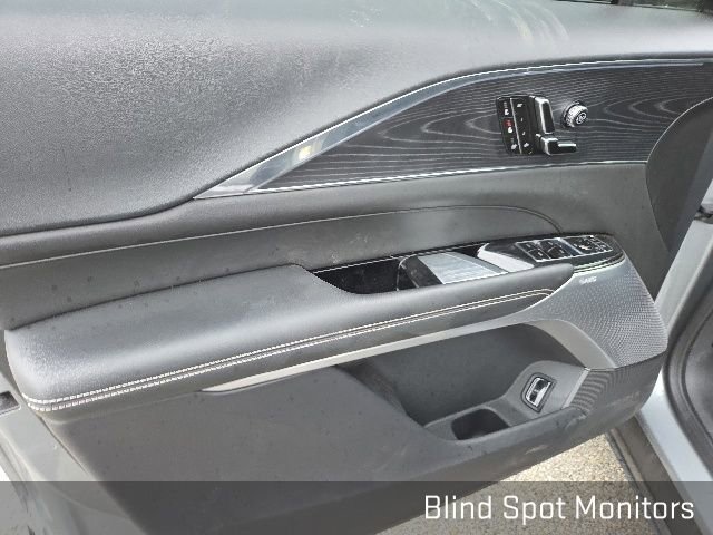 Used 2024 Cadillac Lyriq Sport AWD/4WD image 10
