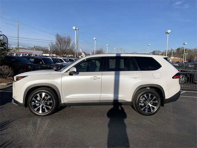 Used 2026 Toyota Grand Highlander AWD Hybrid image 5