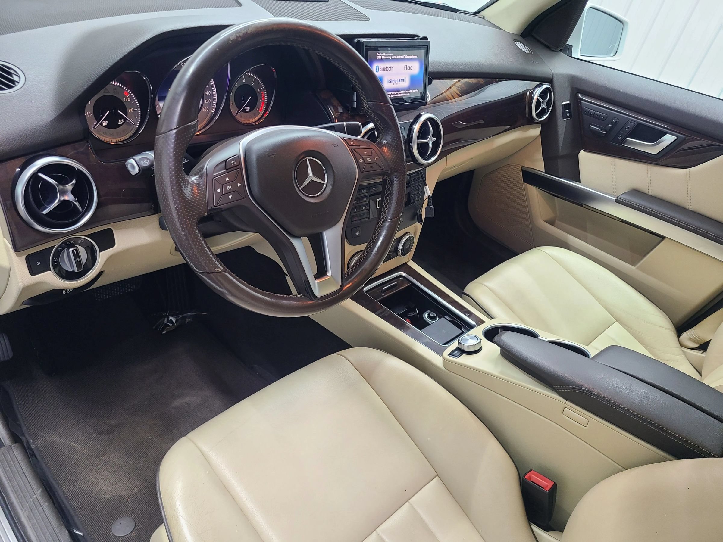 Used 2014 Mercedes-Benz GLK 350 4MATIC w/ Premium 1 Package image 24