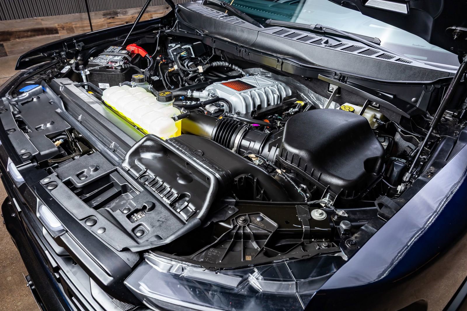 Used 2025 Ford F150 Raptor w/ Equipment Group 803A Raptor R image 40