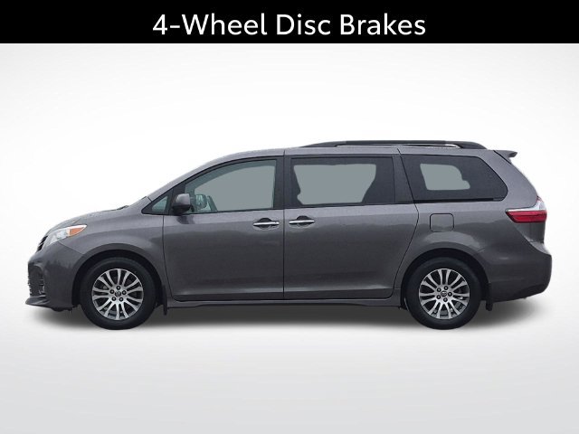 Certified 2018 Toyota Sienna XLE w/ XLE Navigation Package FWD image 10