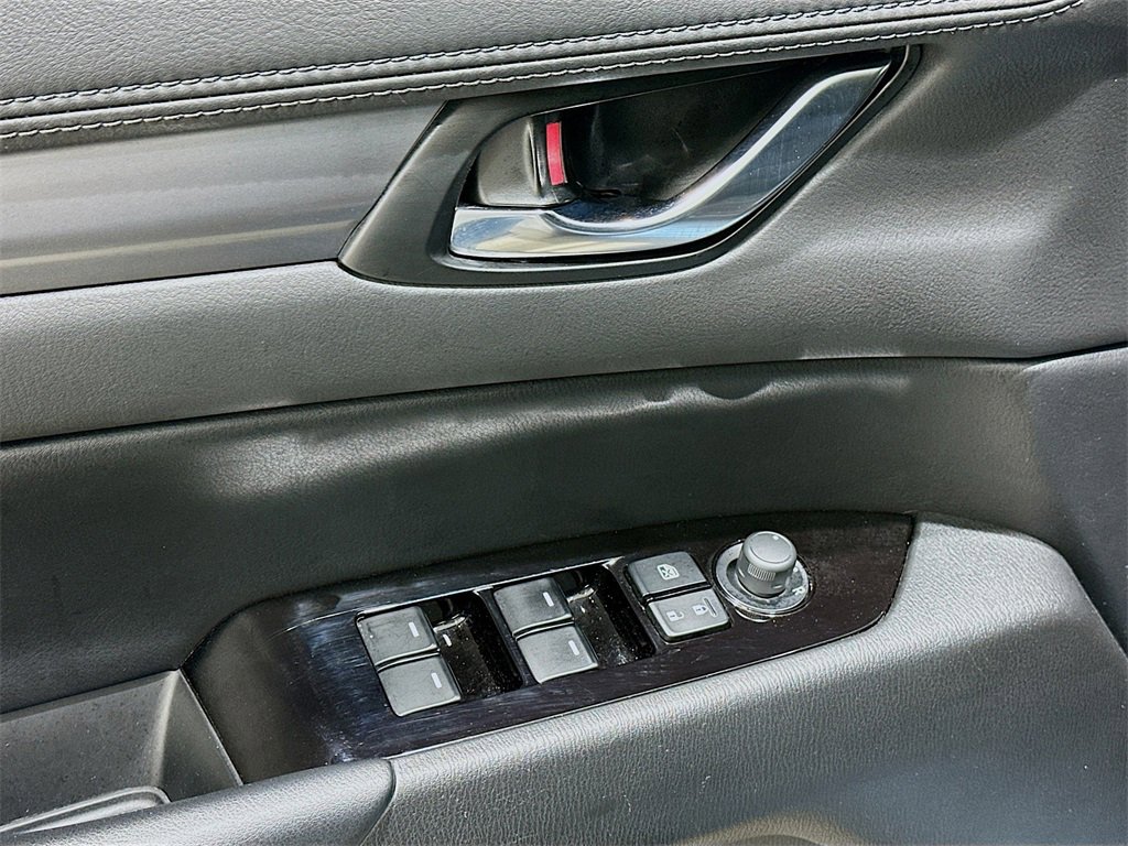 Used 2020 MAZDA CX-5 Touring image 18