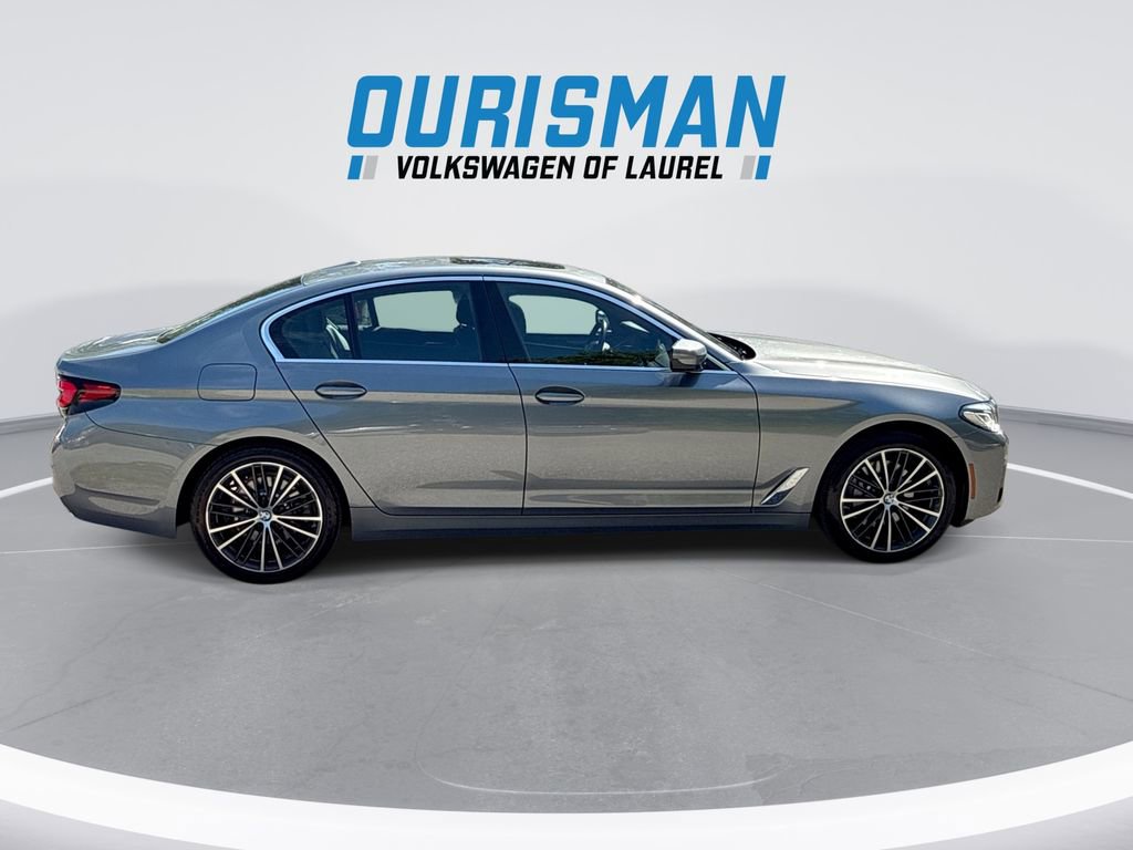 Used 2023 BMW 530i xDrive w/ Premium Package AWD/4WD image 9