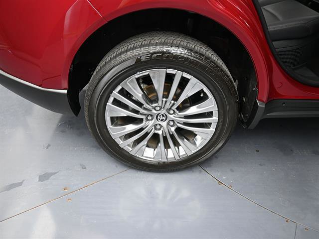Certified 2024 Toyota Venza Limited image 22
