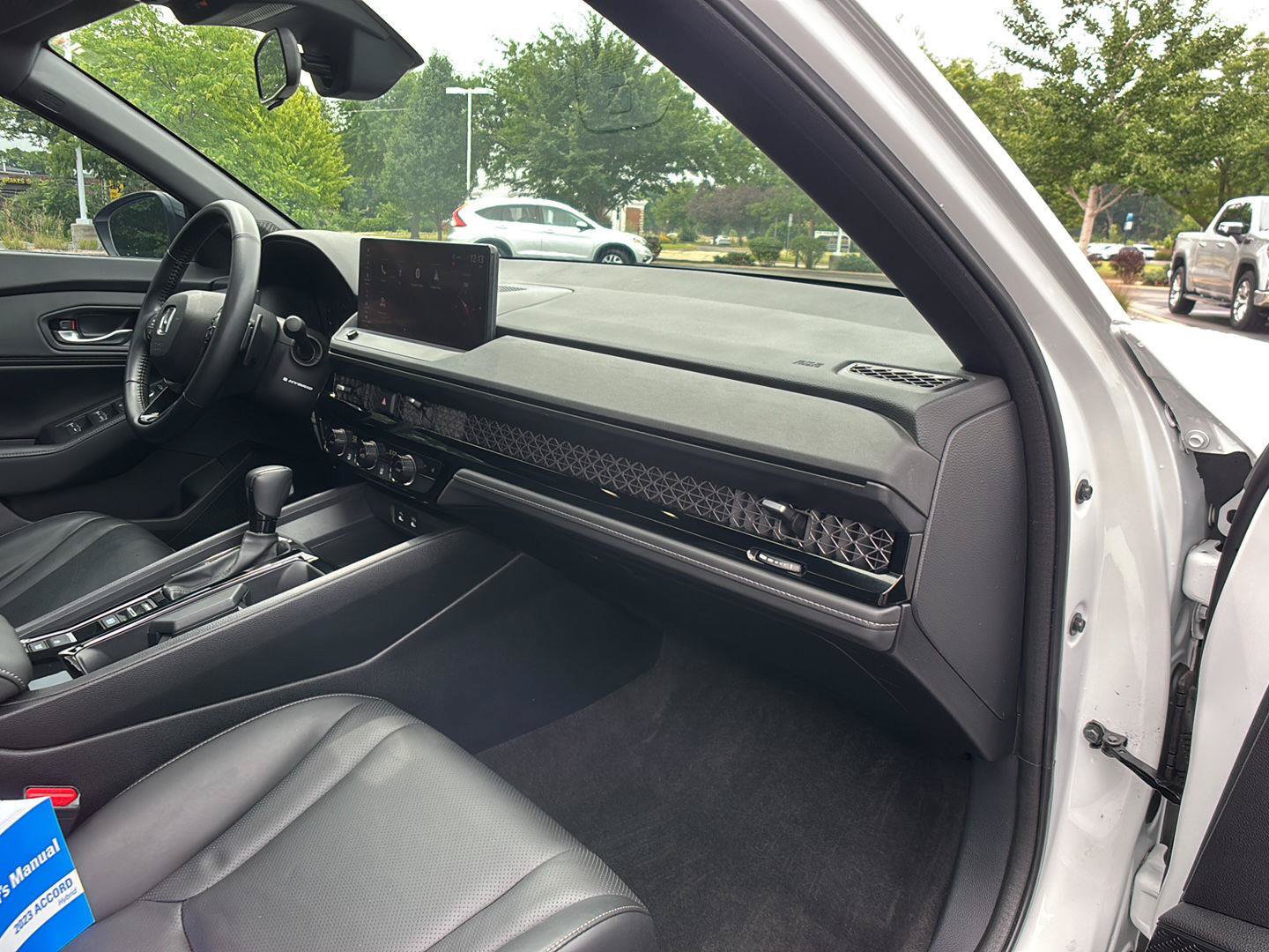 Used 2023 Honda Accord Sport image 24