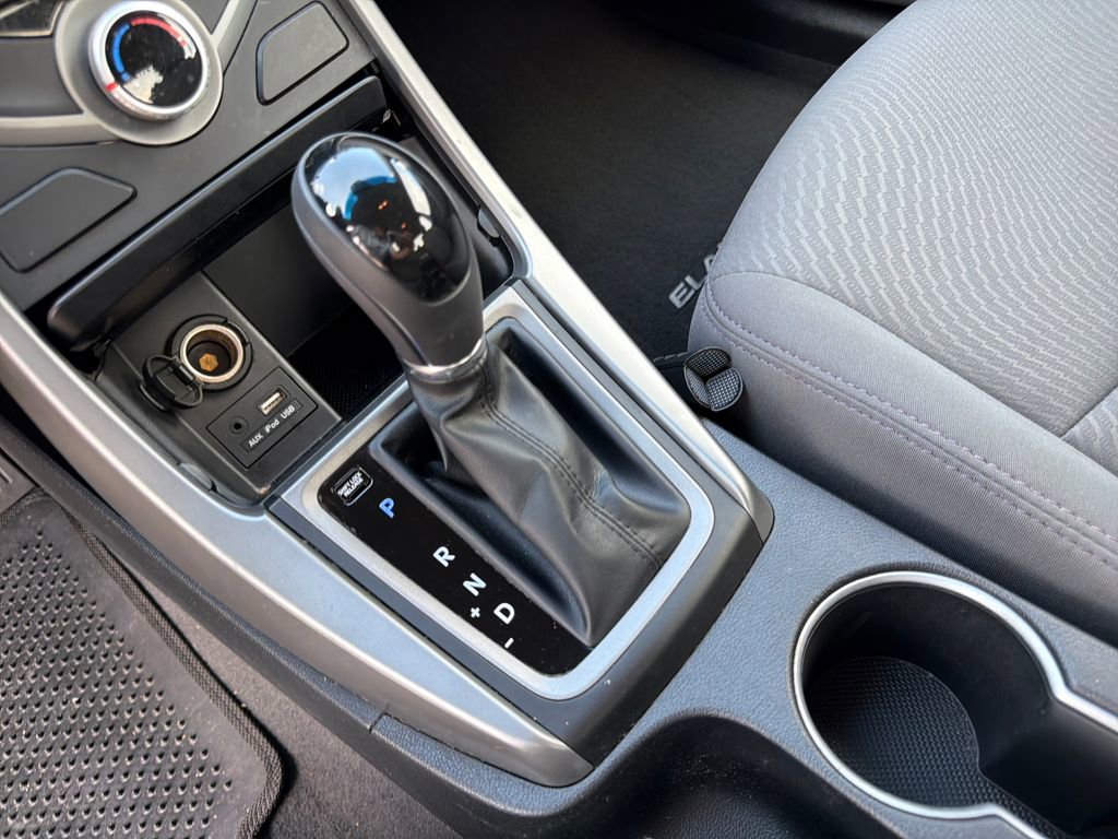 Used 2015 Hyundai Elantra SE w/ Option Group 02 image 23