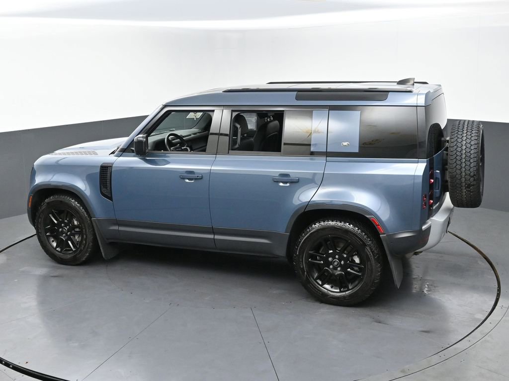 Used 2024 Land Rover Defender 110 S image 42