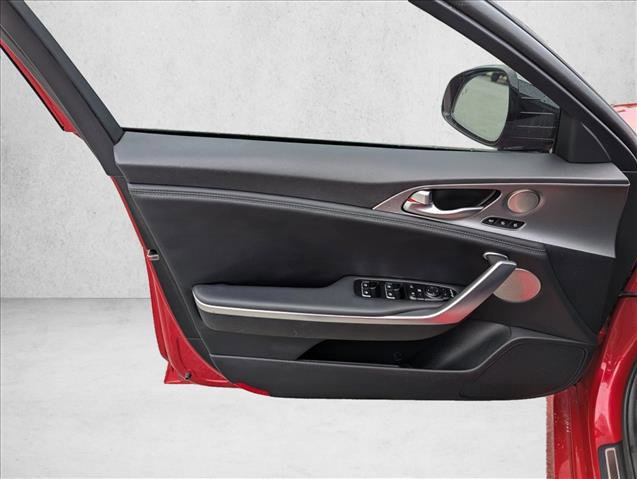 Used 2019 Kia Stinger GT2 image 23