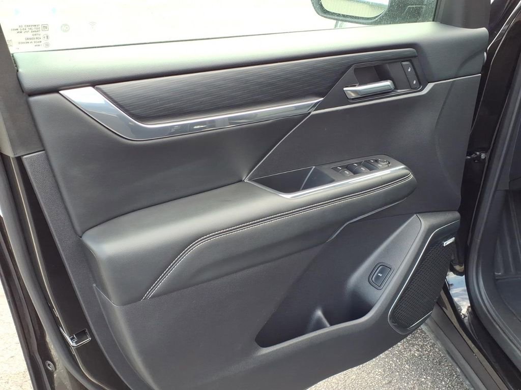 Certified 2025 GMC Acadia Elevation image 21