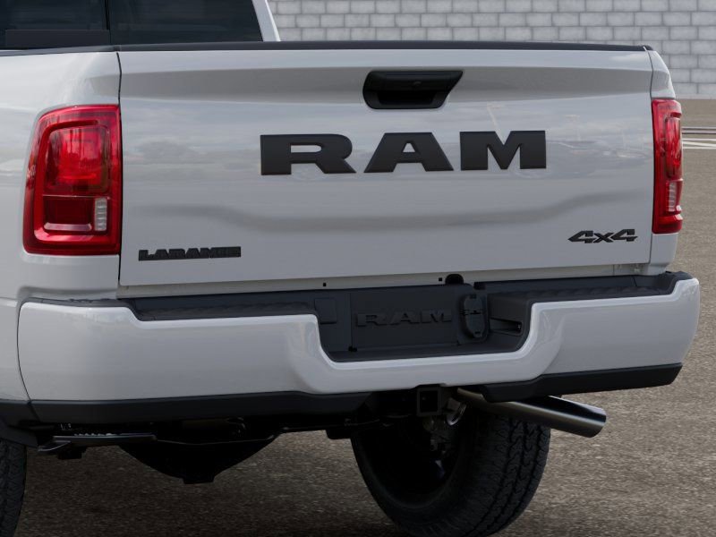 New 2026 RAM 2500 Laramie AWD/4WD image 13