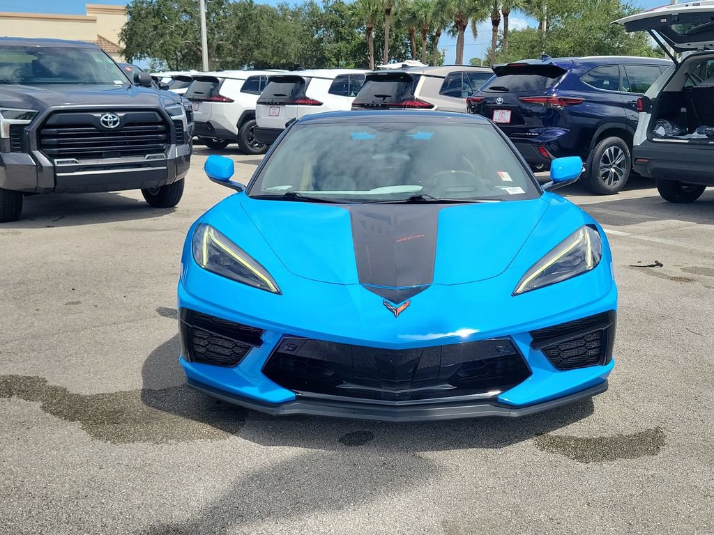 Used 2021 Chevrolet Corvette Stingray Premium Conv w/ Z51 Performance Package RWD image 2