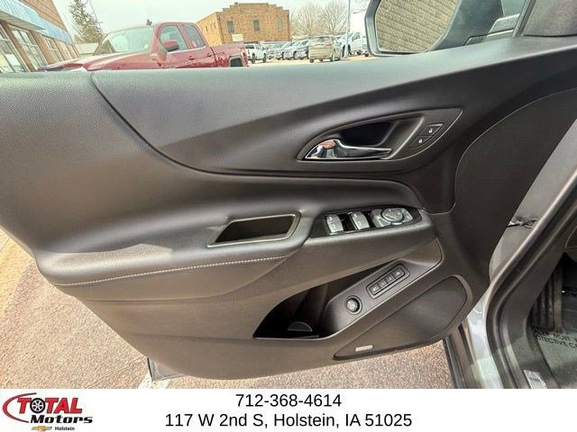 Used 2023 Chevrolet Equinox Premier AWD/4WD image 9