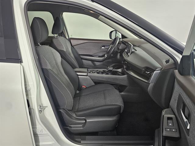 Used 2021 Nissan Rogue SV image 13