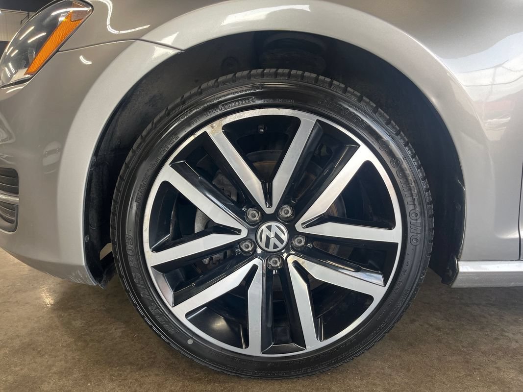 Used 2015 Volkswagen Golf TDI S FWD image 24