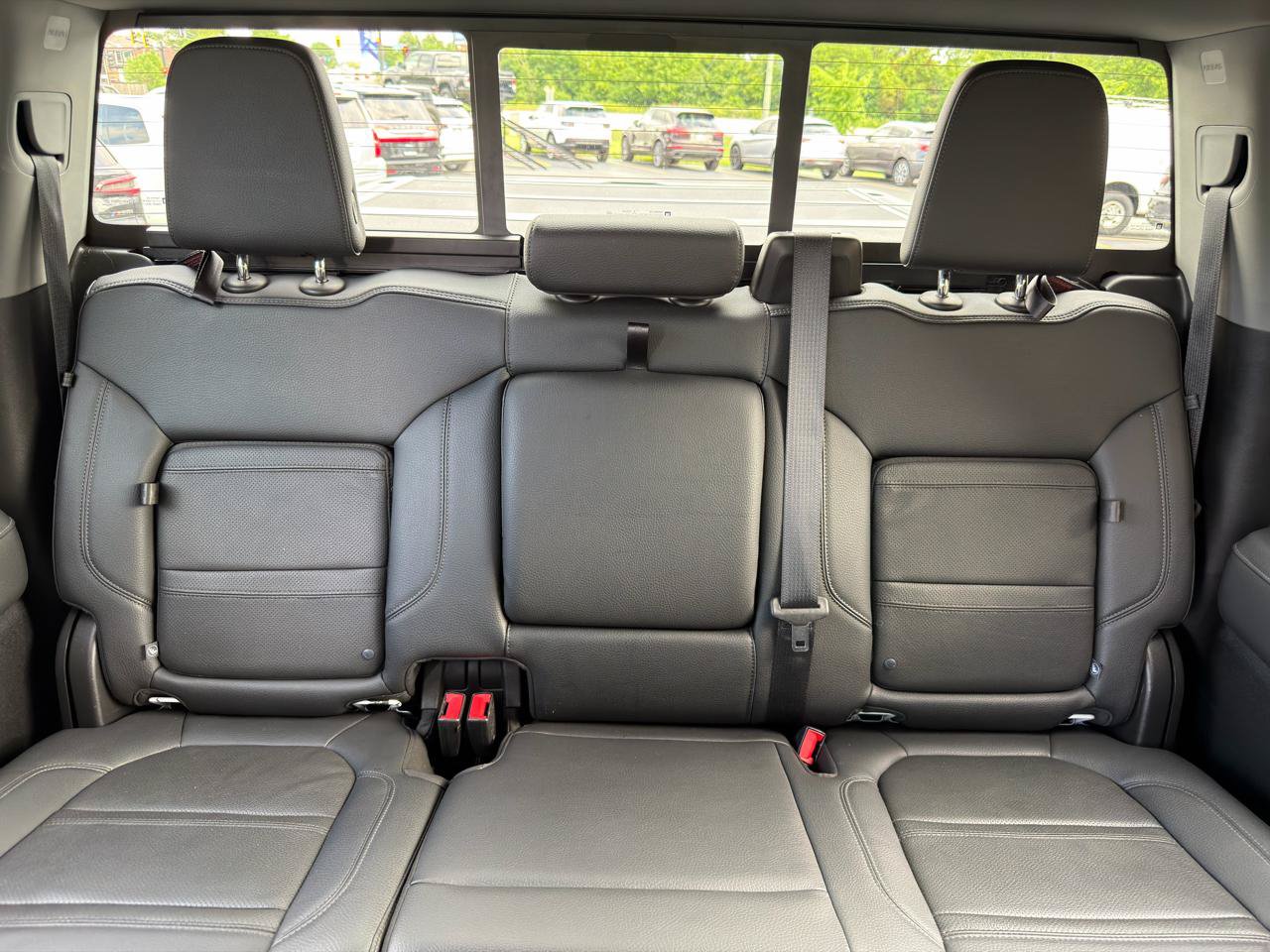 Used 2022 GMC Sierra 2500 Denali w/ Denali Ultimate Package AWD/4WD image 32