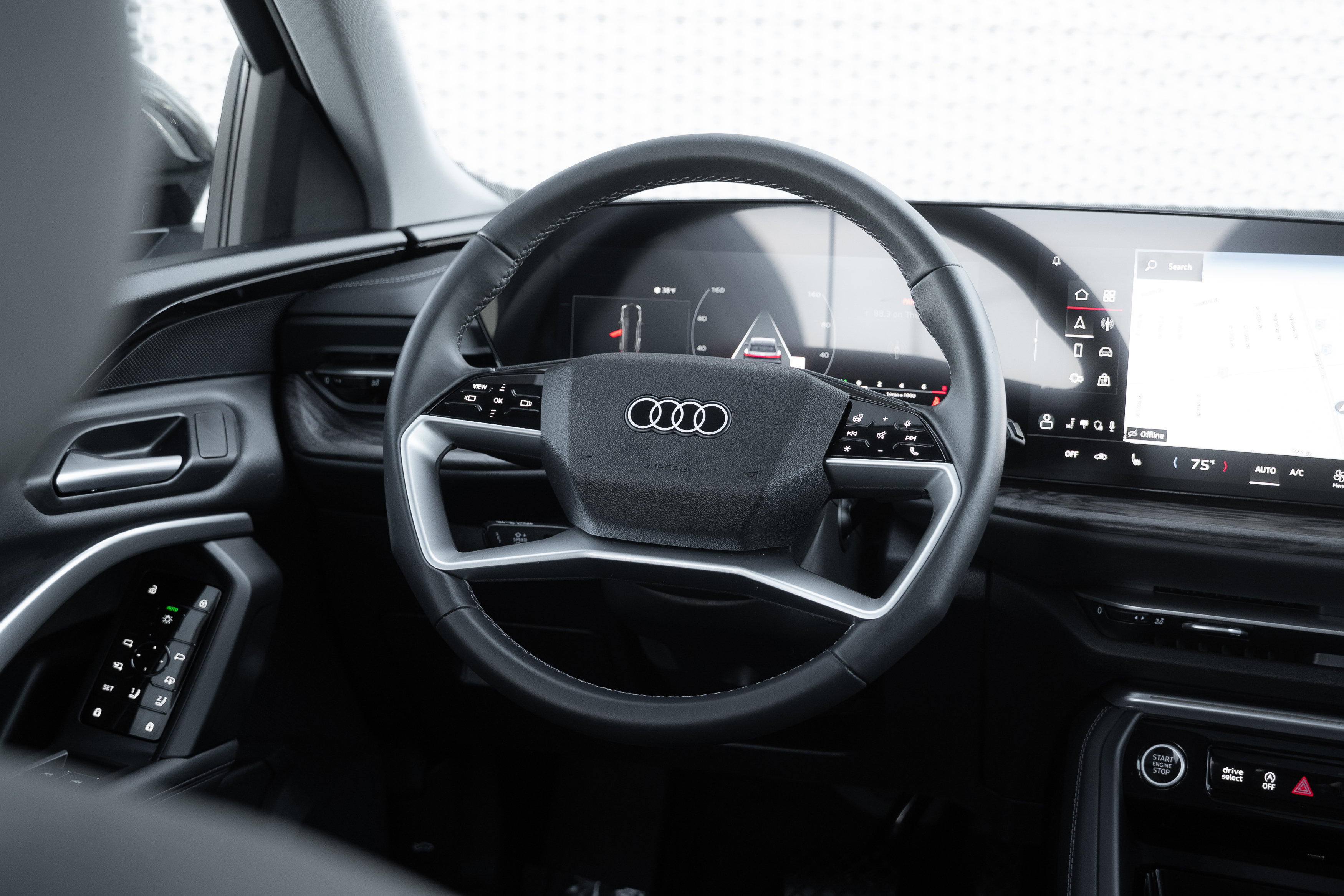 Certified 2025 Audi Q5 Premium w/ Convenience Package image 9