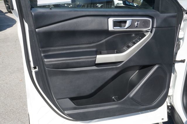 Certified 2022 Ford Explorer XLT w/ Equipment Group 202A RWD image 29