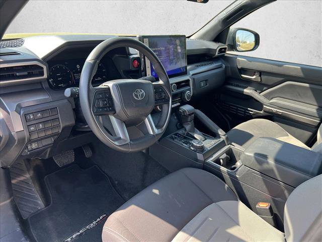 Used 2025 Toyota Tacoma TRD Off-Road image 9
