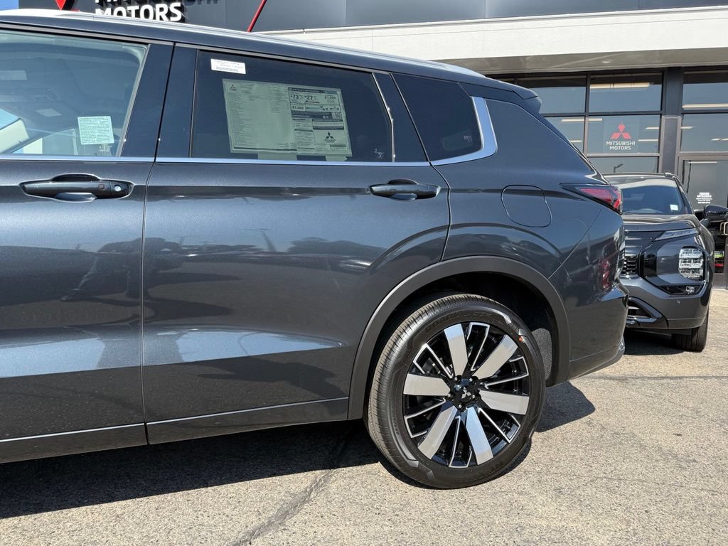 New 2026 Mitsubishi Outlander SEL AWD/4WD image 6