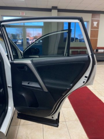 Used 2017 Toyota RAV4 LE image 11