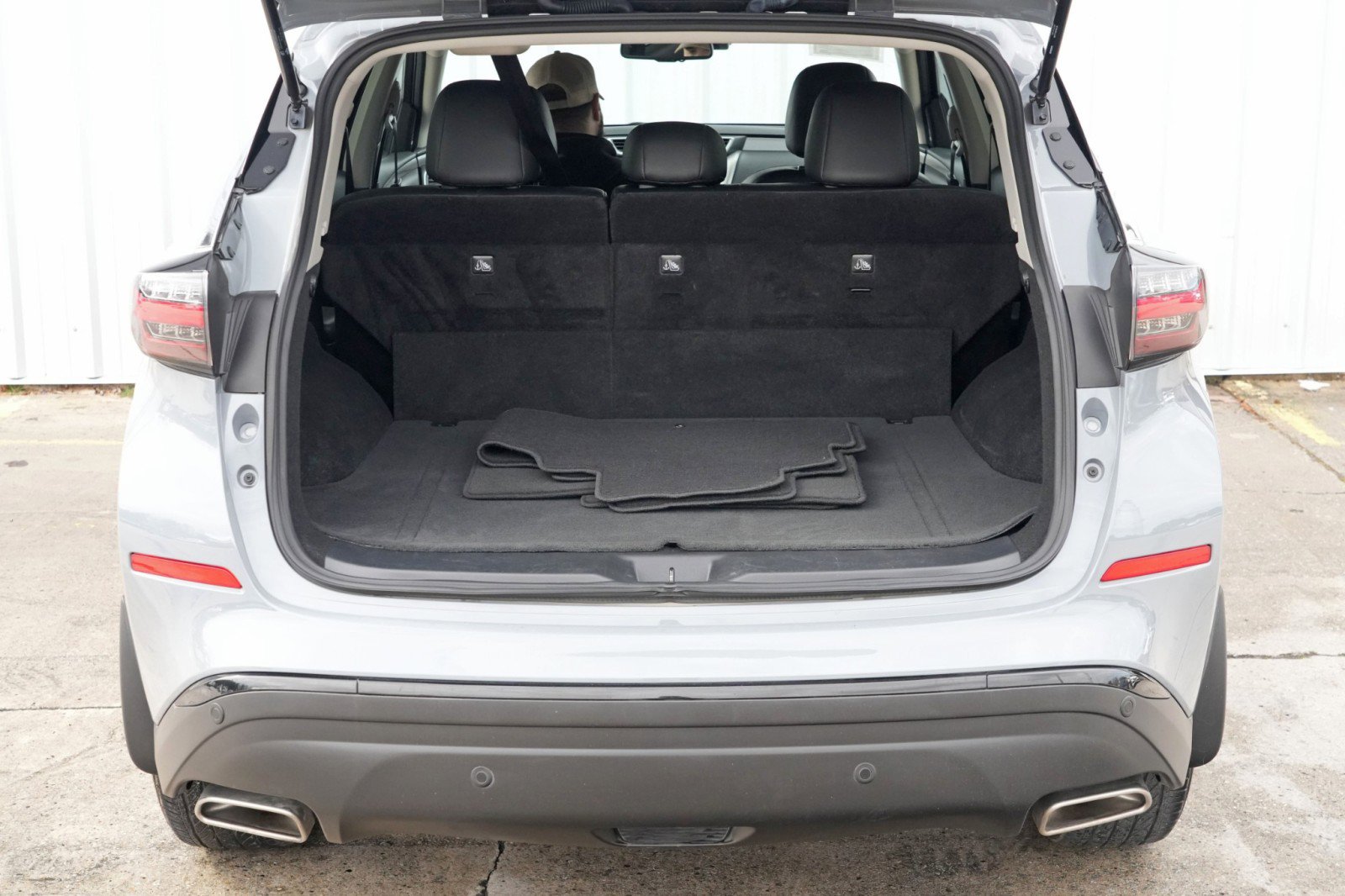 Used 2024 Nissan Murano SV w/ SV Midnight Edition Package image 9