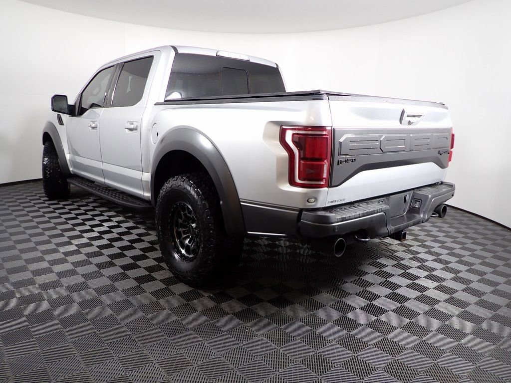 Used 2018 Ford F150 Raptor w/ Equipment Group 802A Luxury image 10