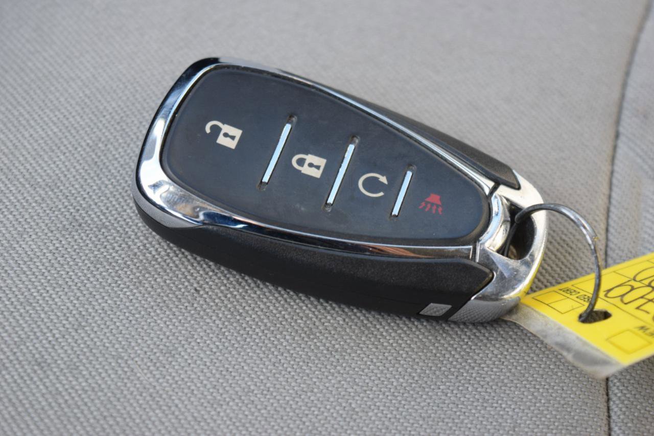 Used 2020 Chevrolet Equinox LS w/ LS Convenience Package image 38