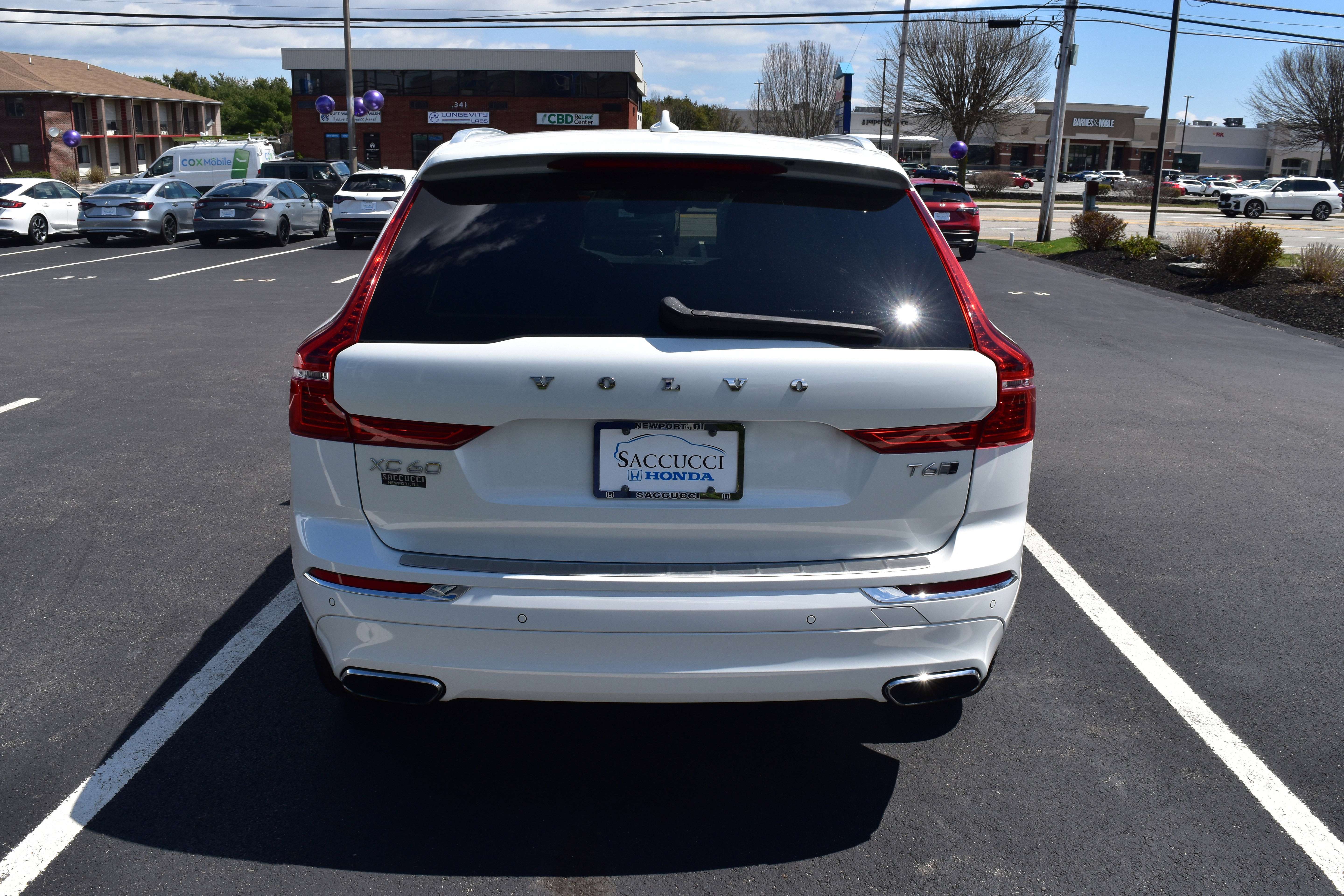 Used 2019 Volvo XC60 T6 Inscription w/ Protection Package Premier AWD/4WD image 7