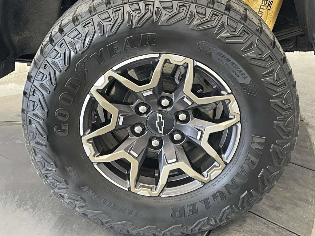 Used 2023 Chevrolet Colorado ZR2 w/ ZR2 Convenience Package III AWD/4WD image 13