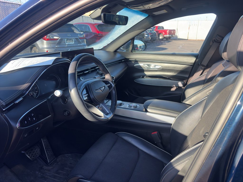 Used 2022 Genesis GV70 2.5T w/ Sport Prestige Package image 7