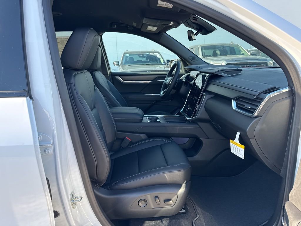 New 2026 GMC Acadia Elevation w/ Black Edition image 21