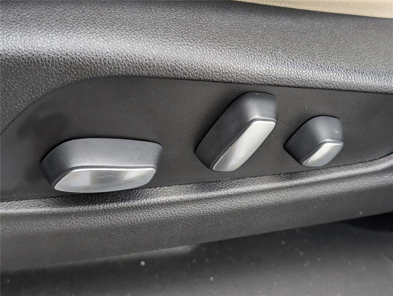 Used 2019 Cadillac XT5 Luxury image 21