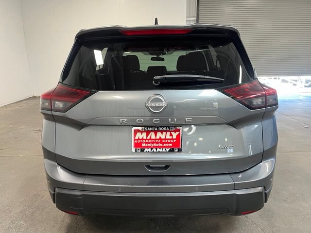 Used 2024 Nissan Rogue S AWD/4WD image 4