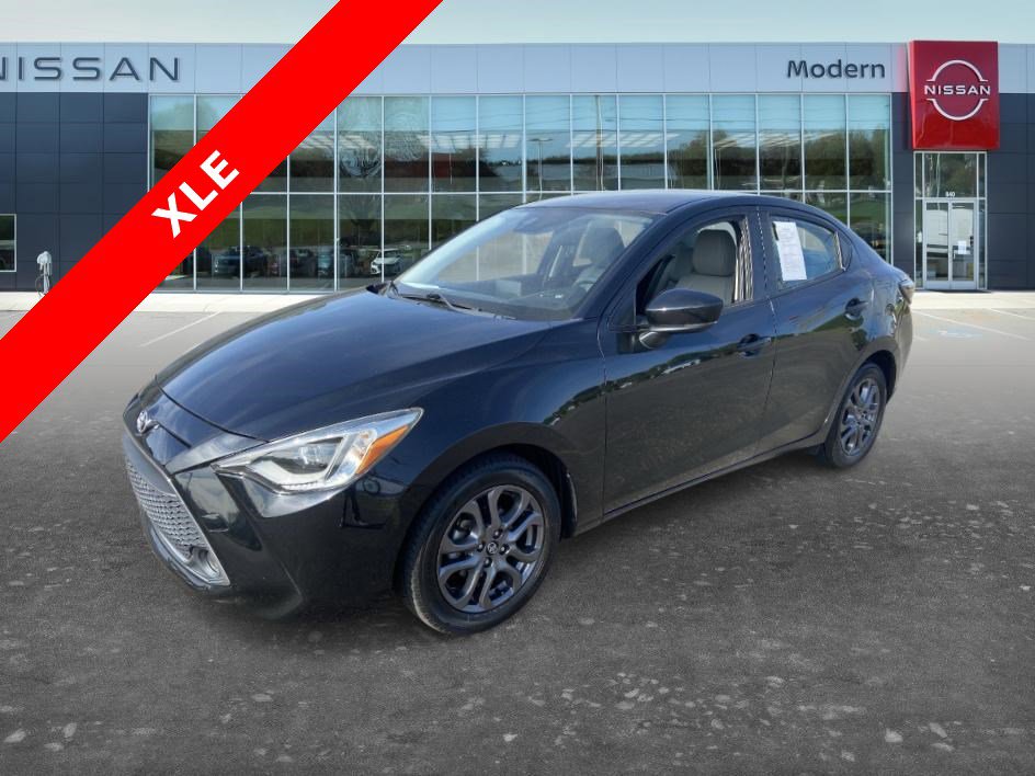 Used 2019 Toyota Yaris XLE image 1