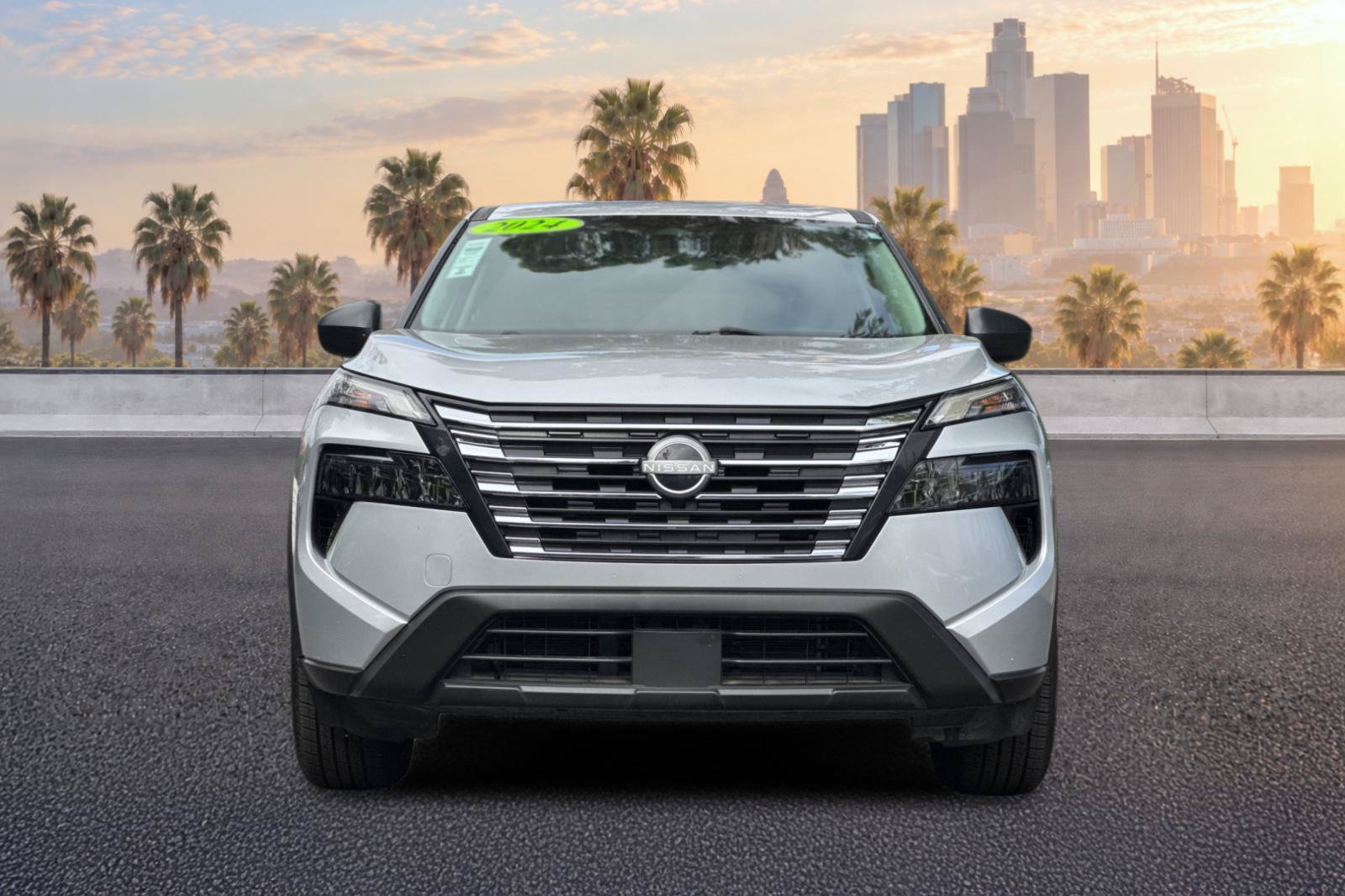 Used 2024 Nissan Rogue S FWD image 9