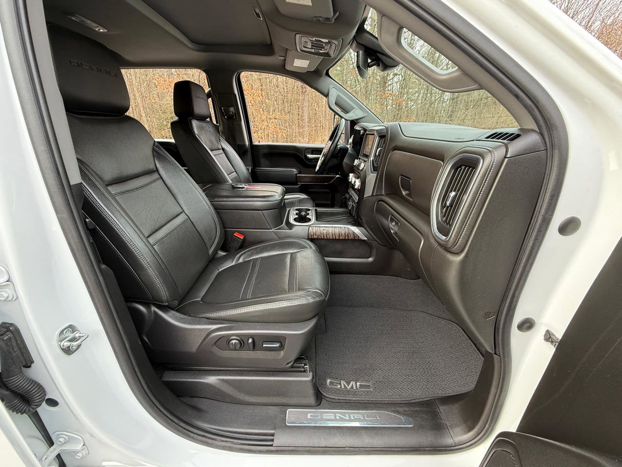 Used 2023 GMC Sierra 2500 Denali image 39