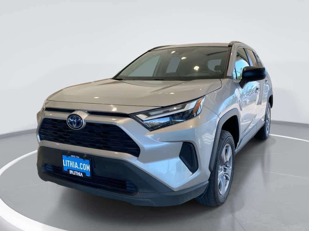 Used 2024 Toyota RAV4 LE AWD/4WD video 1