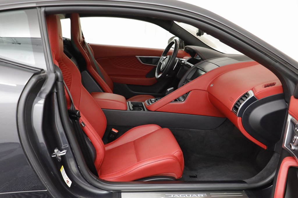 Used 2023 Jaguar F-TYPE R image 22