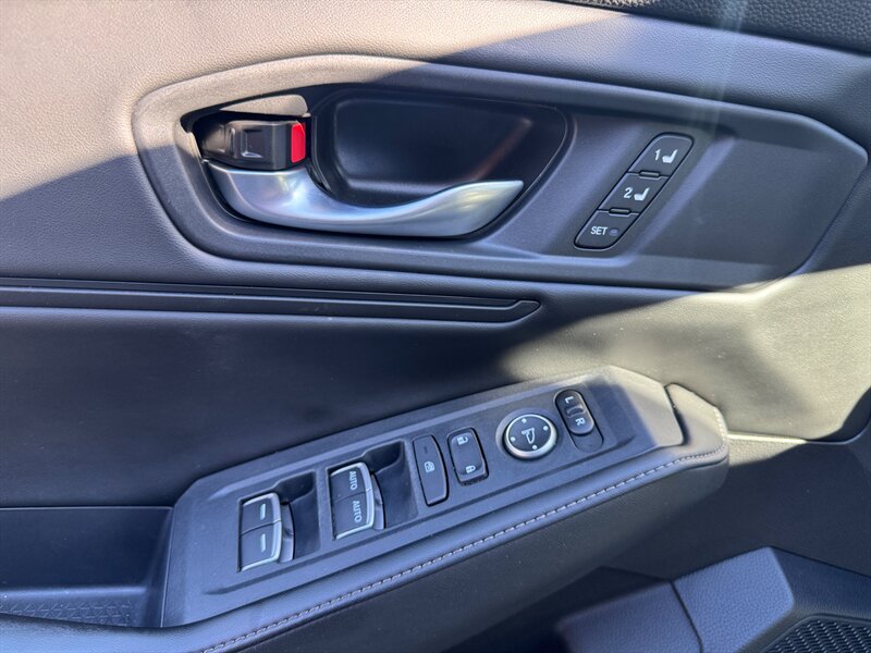 Used 2025 Honda Accord Sport-L image 23