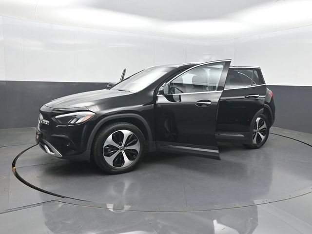 Used 2025 Mercedes-Benz GLA 250 image 31