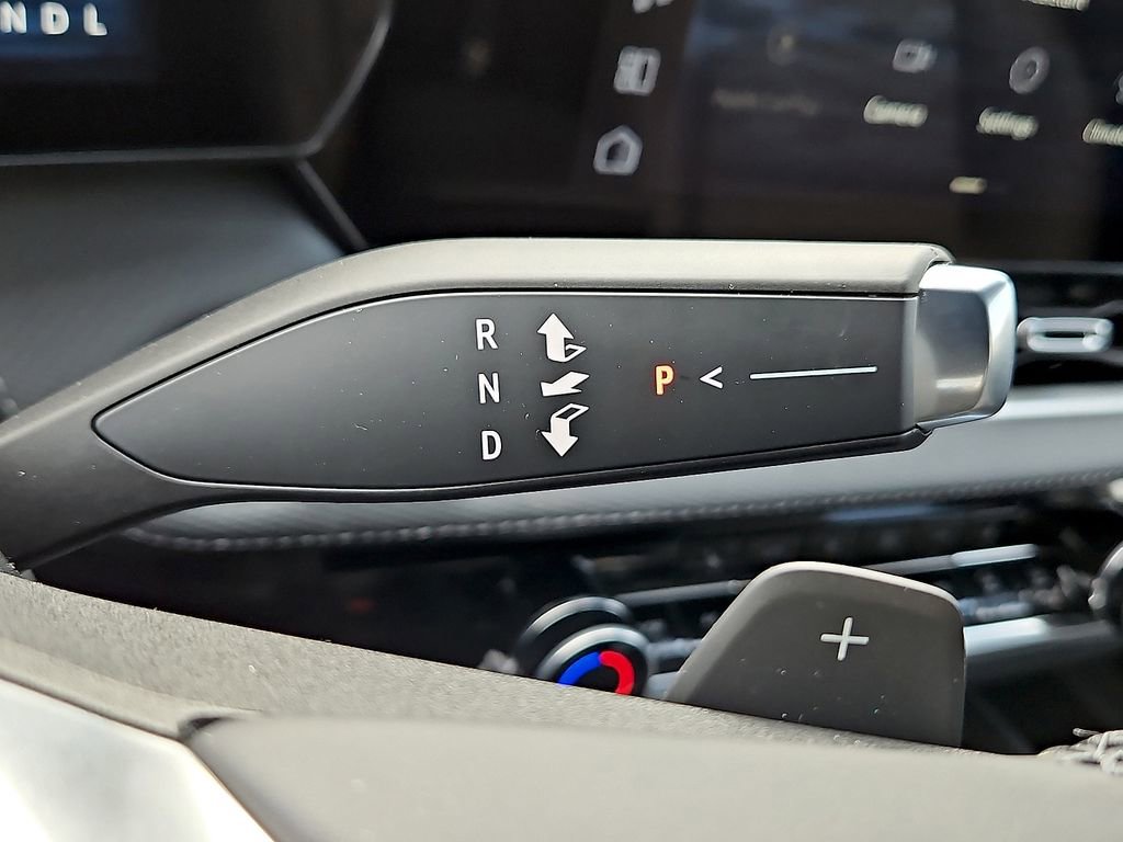 New 2026 Chevrolet Equinox LT w/ Convenience Package II image 10