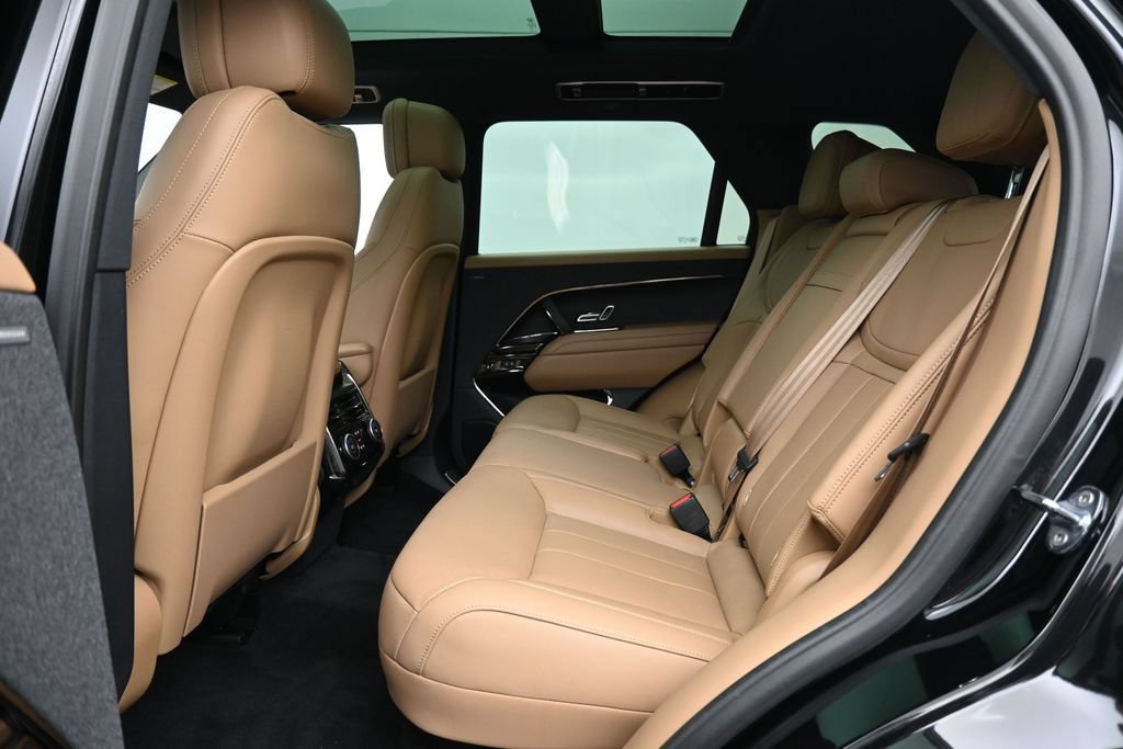 Used 2023 Land Rover Range Rover Sport SE AWD/4WD image 21