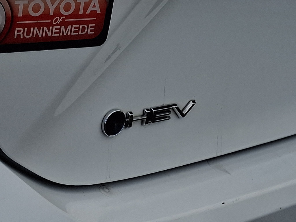 Certified 2025 Toyota Camry LE FWD image 31