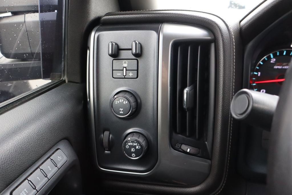 Used 2017 Chevrolet Silverado 2500 LTZ w/ Duramax Plus Package AWD/4WD image 9