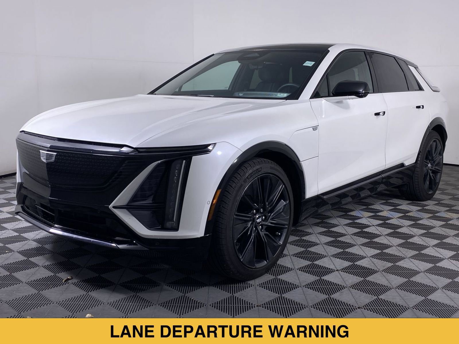 Certified 2024 Cadillac Lyriq Sport w/ Nappa Leather Package AWD/4WD image 19