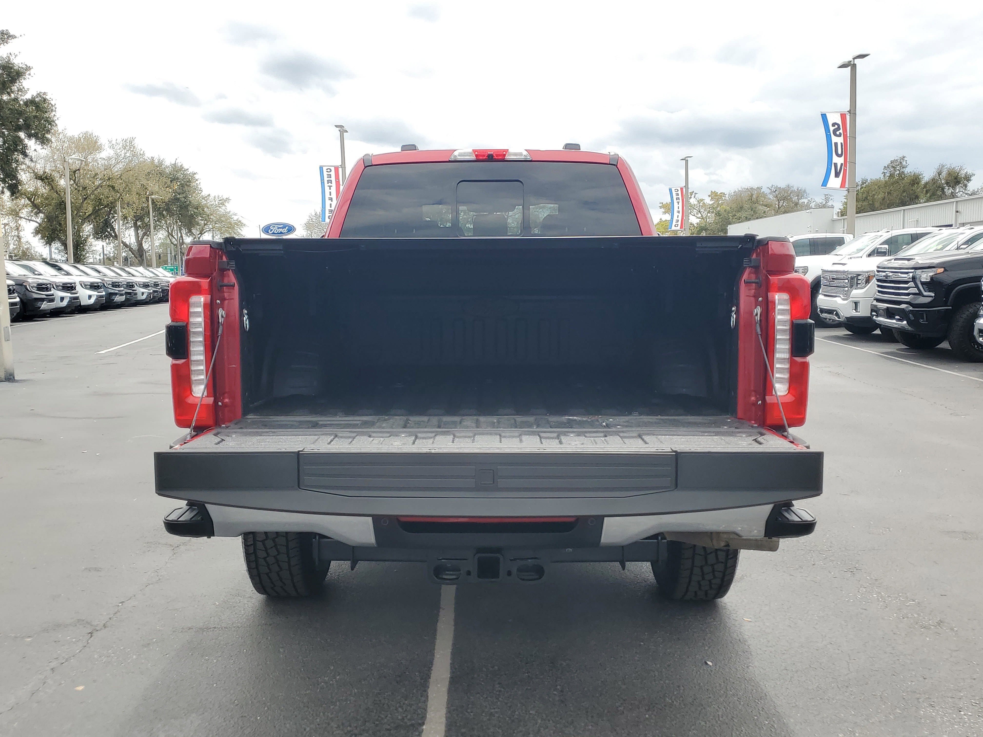 Used 2024 Ford F350 Lariat w/ Lariat Ultimate Package AWD/4WD image 10